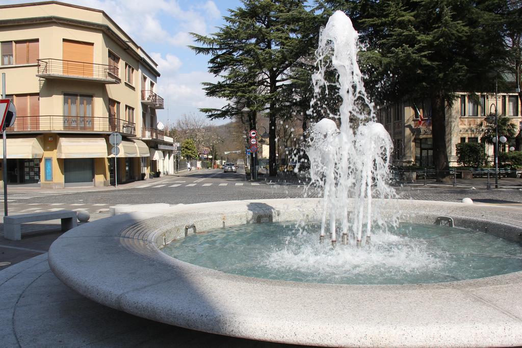 Appartamento Bilocale Salice Terme Esterno foto